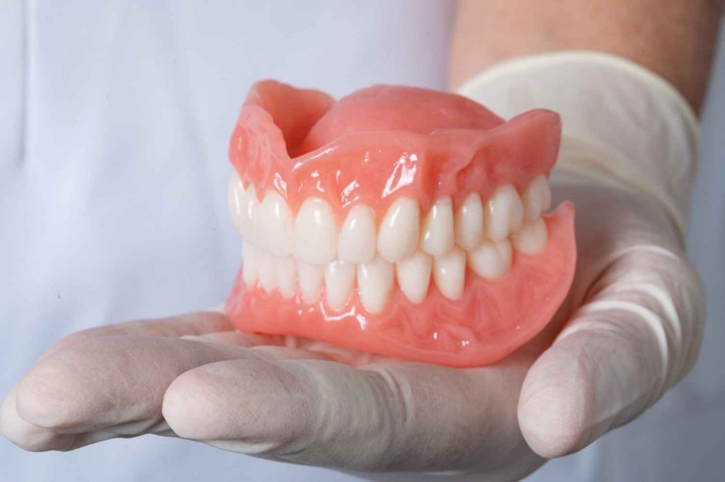 Dentures Treatments in Karve Nagar